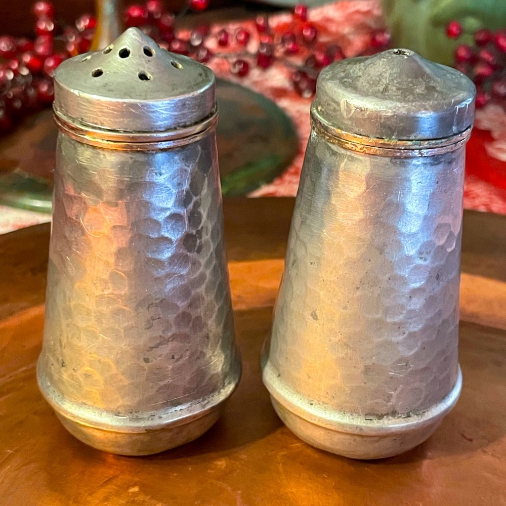 Sheffield Craftsman Pewter Salt & Pepper Shakers Arts